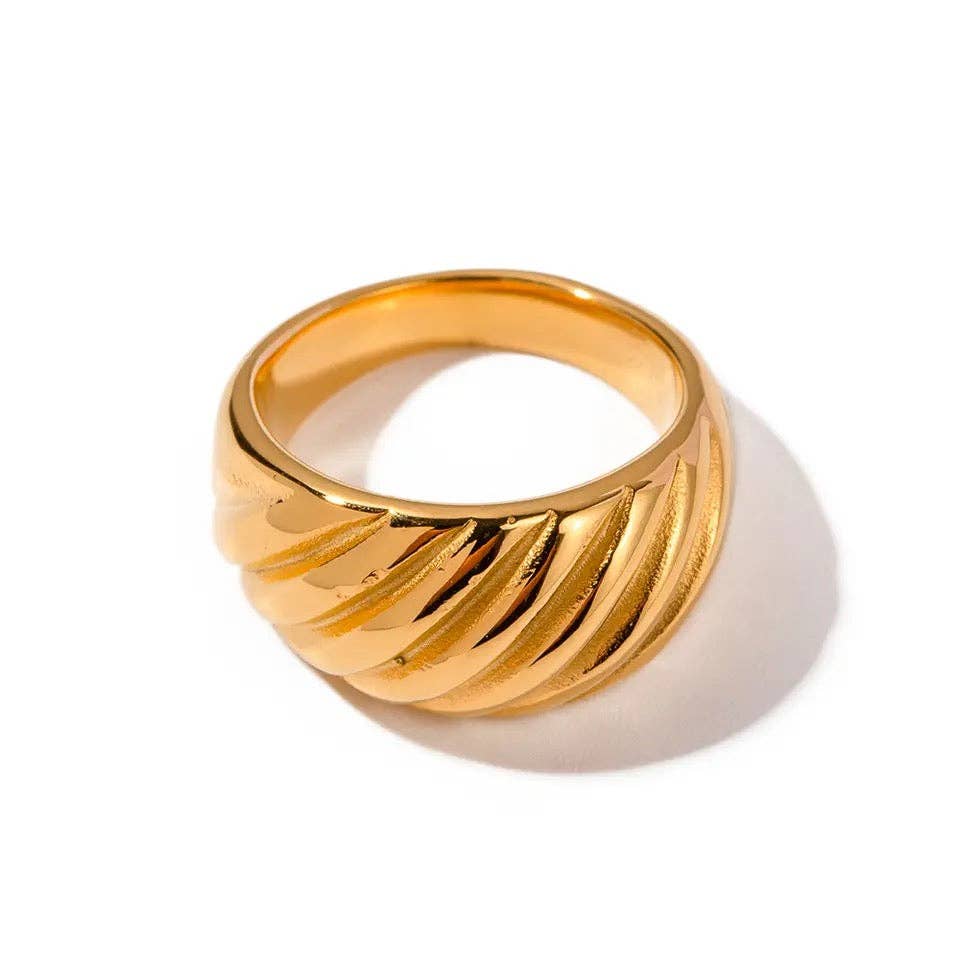 Croissant Ring